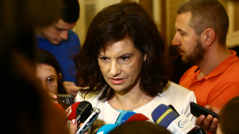 Дариткова отговори на Нинова за промените в изборния кодекс