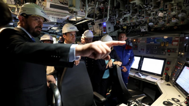Франция пусна на вода новата атомна супер подводница (СНИМКИ/ВИДЕО)