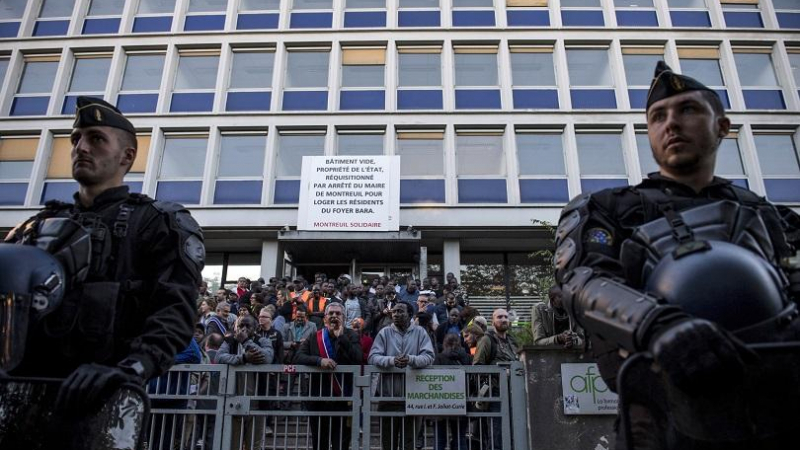Полицията в Париж осуети акция на нелегални мигранти