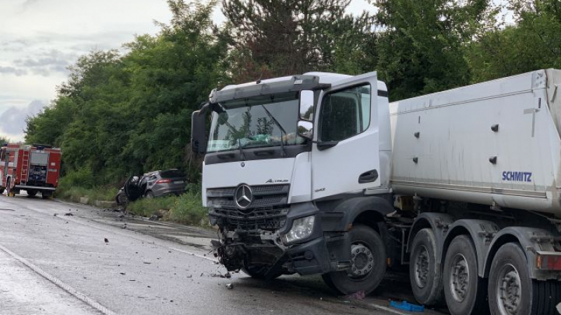 Загиналата жена в касапницата край Разград е майка на момченцето в кома