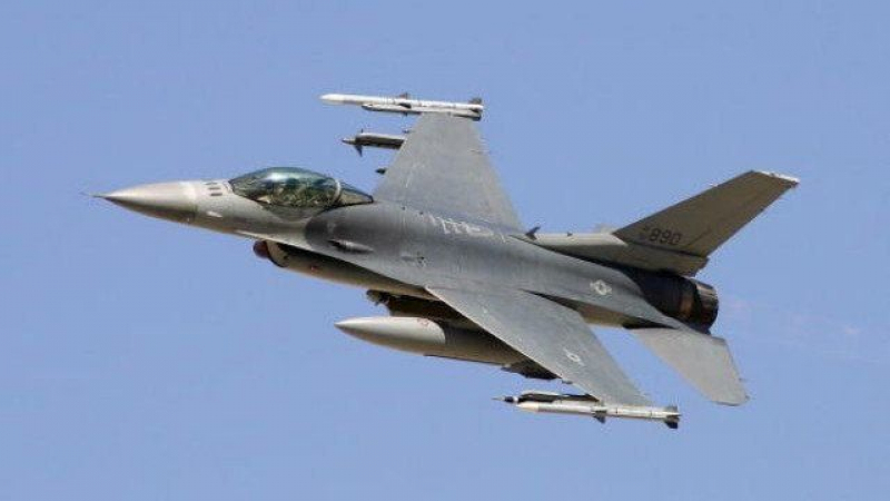 Зам.-министър обясни има ли скрити разходи при сделката за F-16