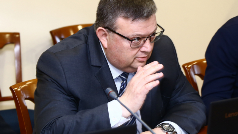 Цацаров с гневен коментар за освобождаването на убиеца Джок Полфрийман