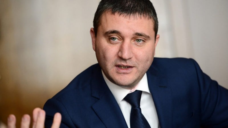 Горанов разкри ще има ли уволнения в НАП за хакерската атака