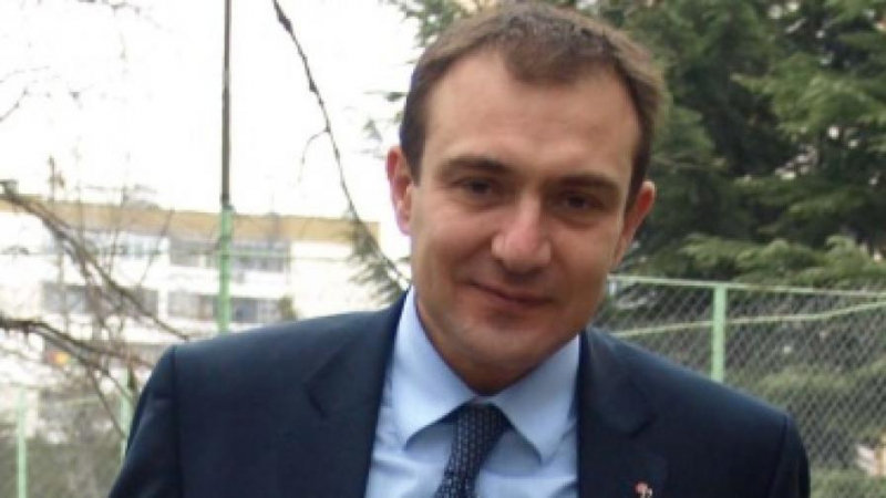 Гуцанов нарече свалянето си от поста прецедент 
