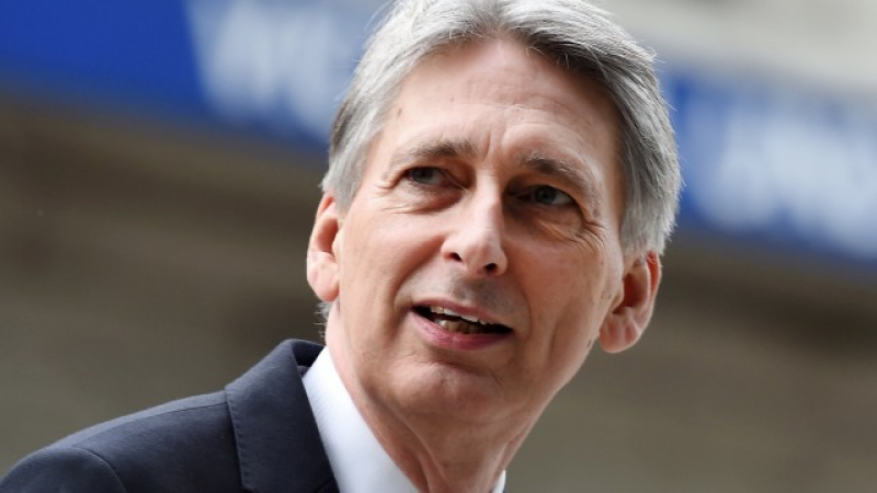 Британският финансов министър заплаши с оставка, ако Борис Джонсън стане премиер