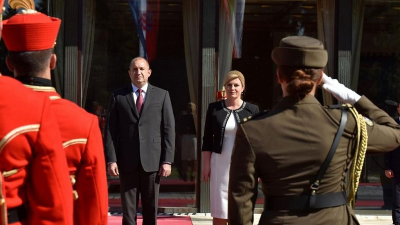 Румен Радев се срещна с атрактивната хърватска премиерка СНИМКИ