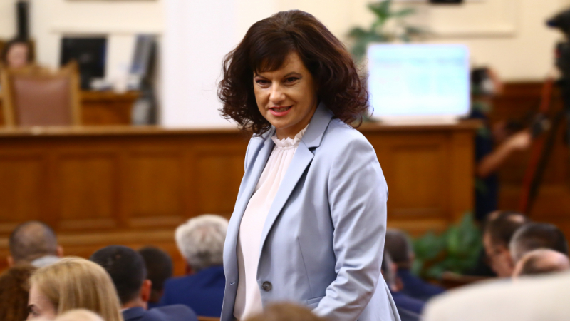 Дариткова: Проявата на Сидеров в БНТ е позор за НС