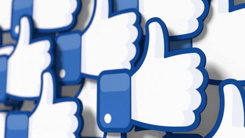 "Фейсбук" праща сайтовете с бутона "like" на съд