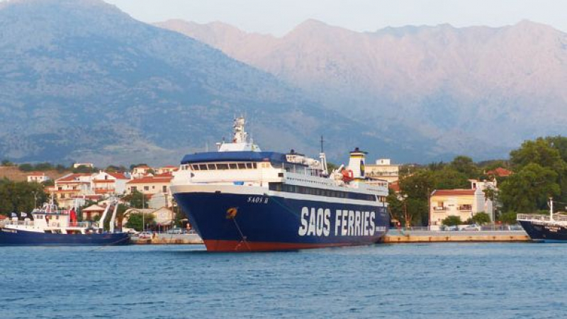 Какво се случва в българите, блокирани в Гърция заради счупен ферибот