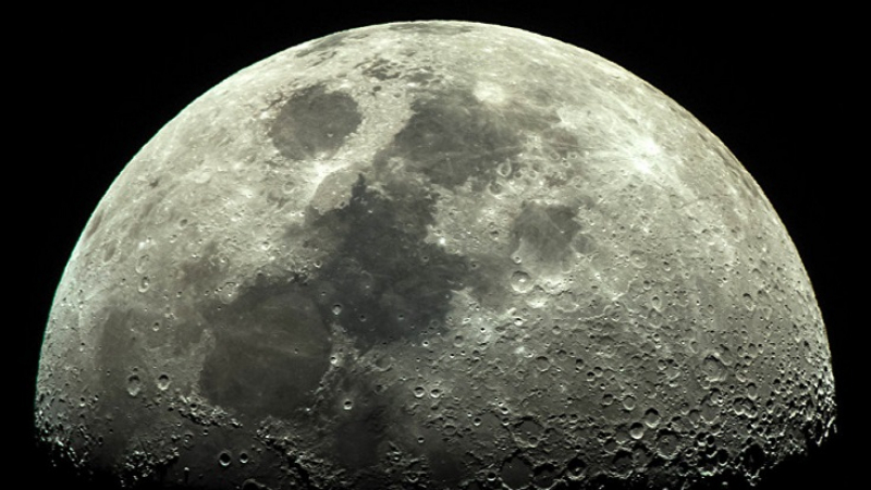 Най-вероятно на Луната има живот 