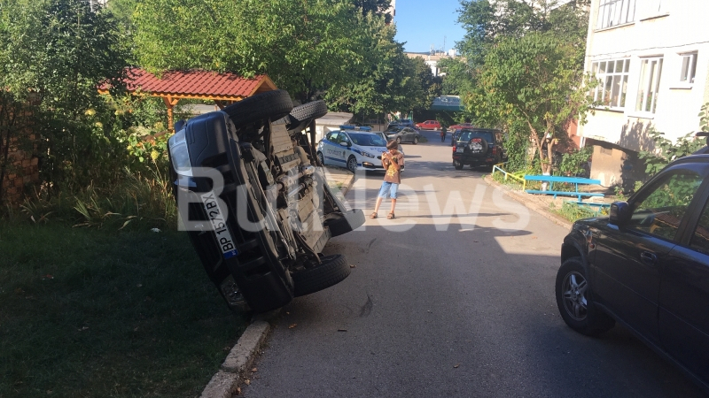 Джип навири гуми след зрелищна каскада във Враца СНИМКИ