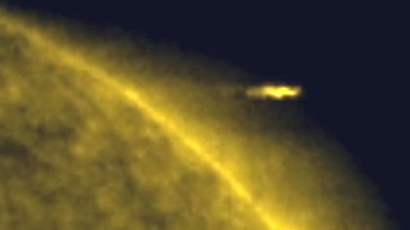 Мистерия: Огромни НЛО-та пак кръжат около Слънцето ВИДЕО