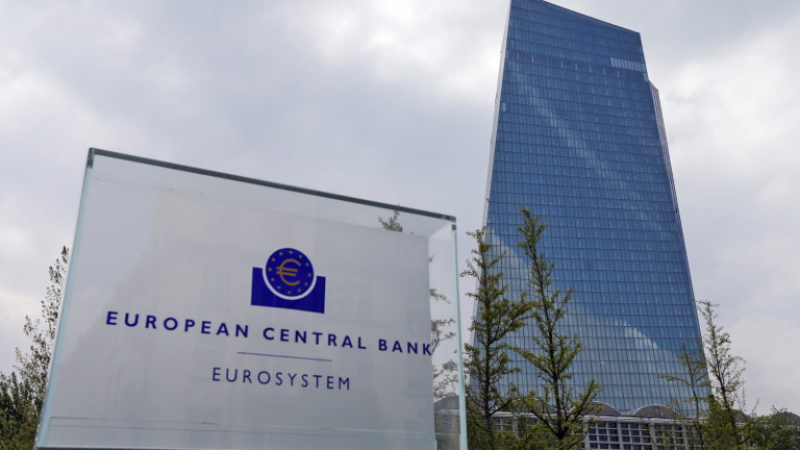 ЕЦБ гoтви нoвo нaмaлeниe нa лиxвитe, ĸoeтo мoжe дa пpoдължи дo 2024-a
