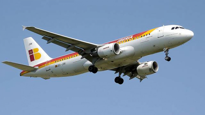 Инцидент в лайнер! 35 пътници, летящи за Мадрид, са ранени