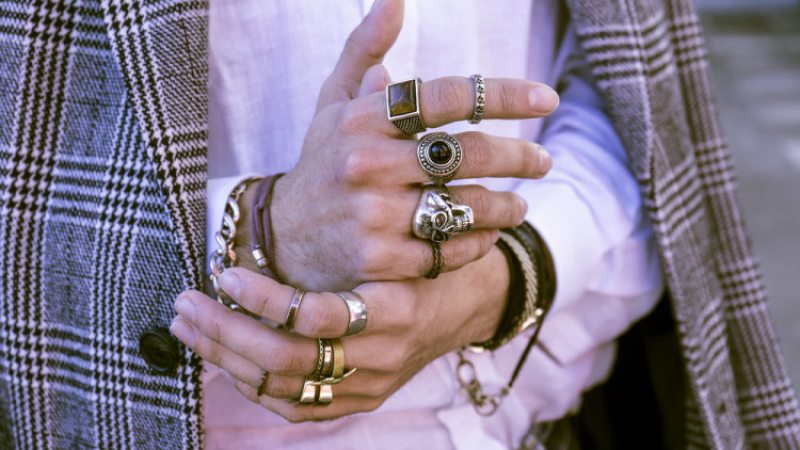 Носенето на сребърни пръстени помага ли при артрит?