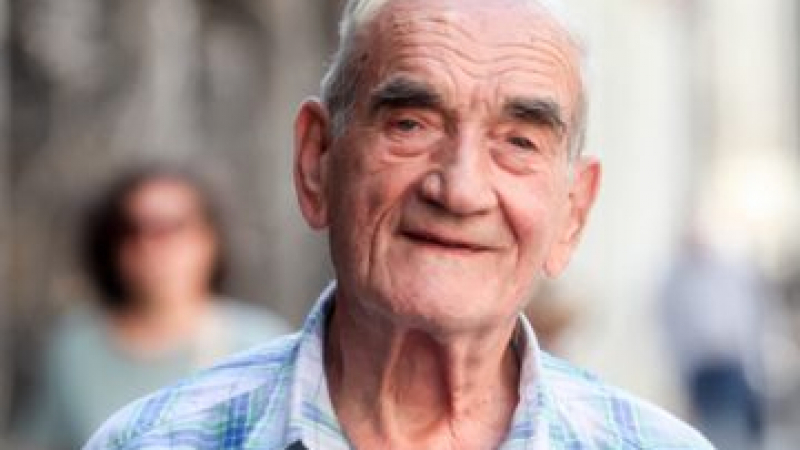 Журналистът Дамян Обрешков на 90 години: Казах на Живков: “Положението не е добро”, той се ядоса много