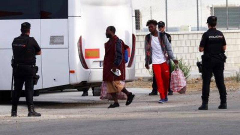 Берлин: Новите мигранти са неграмотни