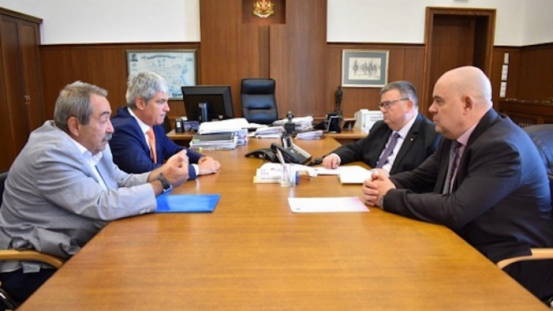 Цацаров и Гешев се срещнаха с ръководството на КНСБ