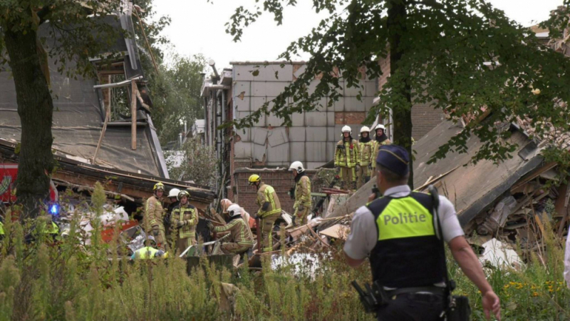Мощен взрив в Антверпен, разрушени са 3 сгради ВИДЕО