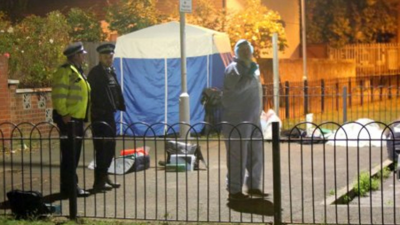 Кървав ужас с труп на тийнейджър в известен лондонски квартал