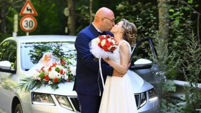 Такава сватба не е имало в България от 30 години СНИМКИ