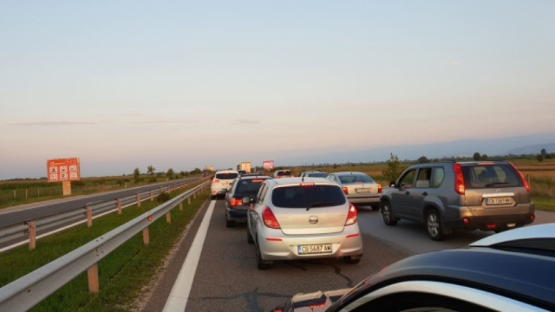 Катастрофа по пътя Плевен-Русе затруднява движението