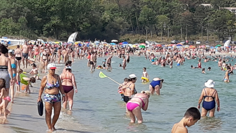 Гнусна гледка на няколко български плажа плаши туристи