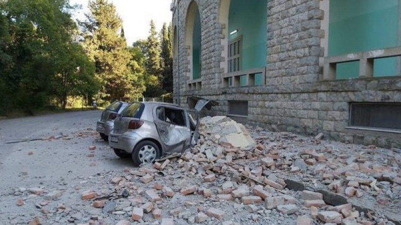 Опустошителна картина след земетресението в Албания ВИДЕО 