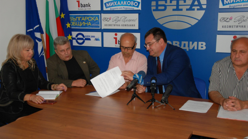 Още патриотични партии и сдружения подкрепиха Славчо Атанасов