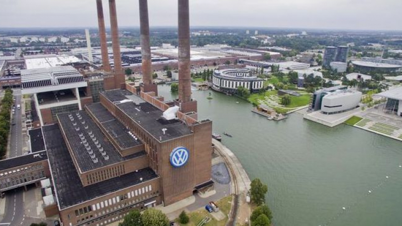 ФАЦ гърми: Решението къде ще е заводът на Фолксваген е взето!