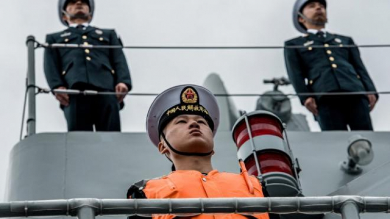 Китай спусна във вода първия си кораб нов тип