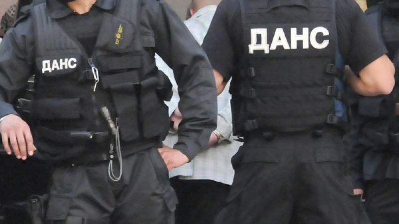 Екслузивно в БЛИЦ: Ченгетата от Пловдив арестуваха служител на ДАНС