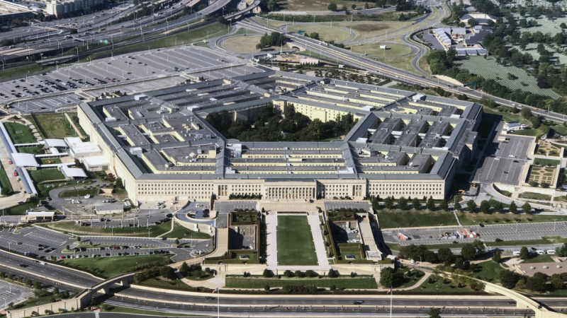 Бивш стратег на Пентагона: Рискът от ядрена война с Русия се увеличава драстично