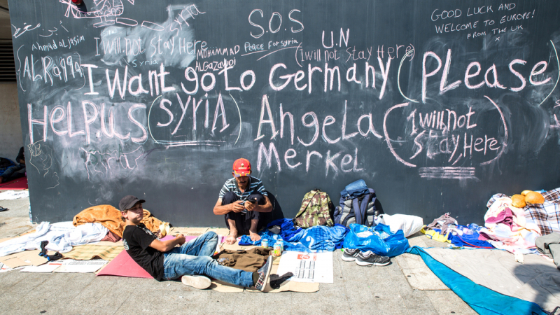 Берлин предупреди: Задава се нова криза с бежанците, по-мощна от 2015 г. 