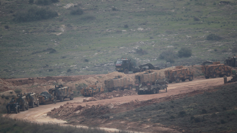 Турция струпва войски срещу кюрдите, подкрепяни от САЩ в Сирия ВИДЕО
