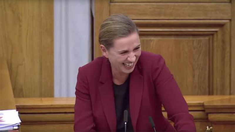 Парламентът на Дания се разтресе от смях след доклада на премиерката ВИДЕО