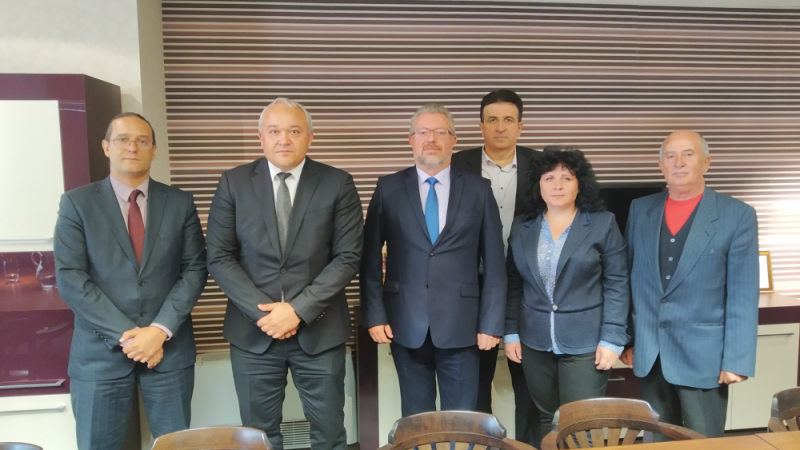 Николай Радев се срещна с членове на пловдивската адвокатска колегия