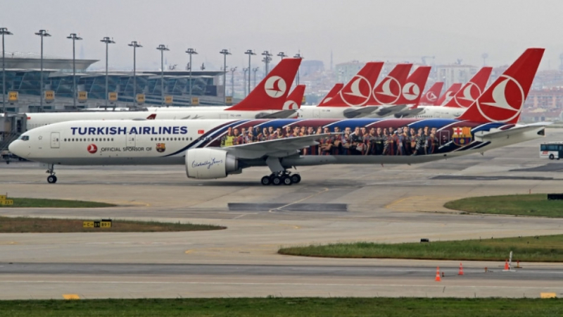 С какво хранят пътниците в турските авиолинии - разказва наша туристка СНИМКИ