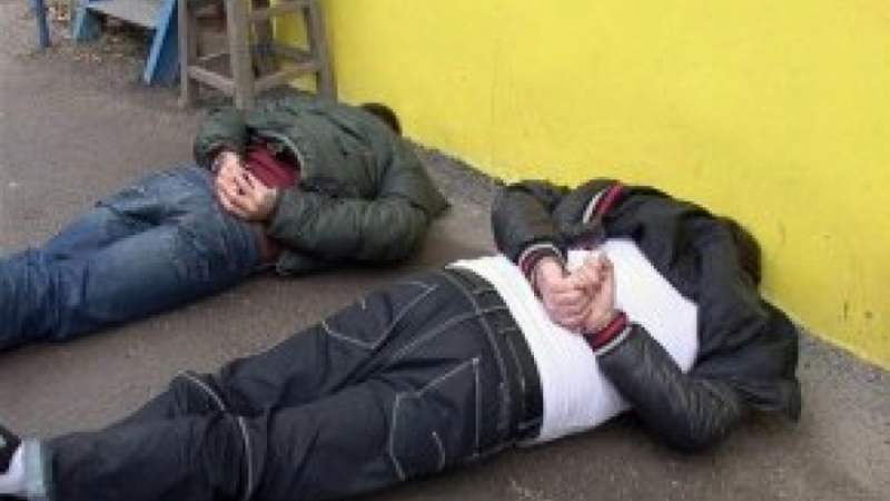 Заковаха циганите Митко и Валентин за серия от обири в Бургас