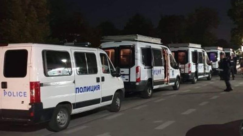 Среднощна акция на полицията в Пловдивско СНИМКА