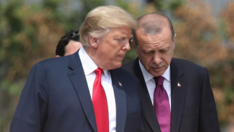 Тръмп към Ердоган: Не бъдете глупак, ако нахлуете в Сирия, историята ще ви запомни като дявол!