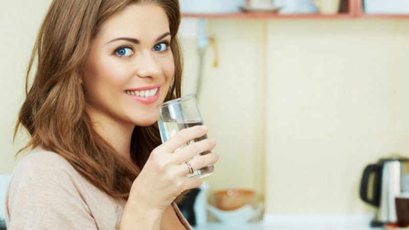 Какво се случва с тялото, ако пием ечемичена вода всеки ден?