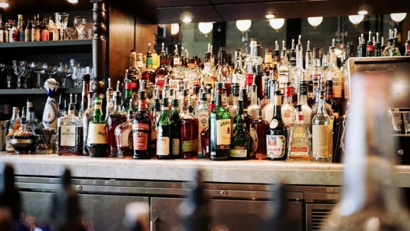 Канадски учени шокираха: Най-опасната алкохолна напитка за мозъка е...