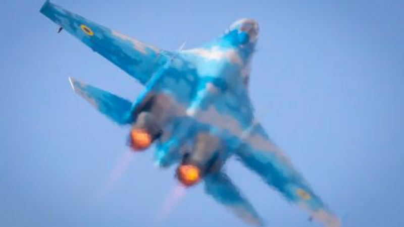 Напрежение в небето между руски изтребител и бомбардировач на САЩ