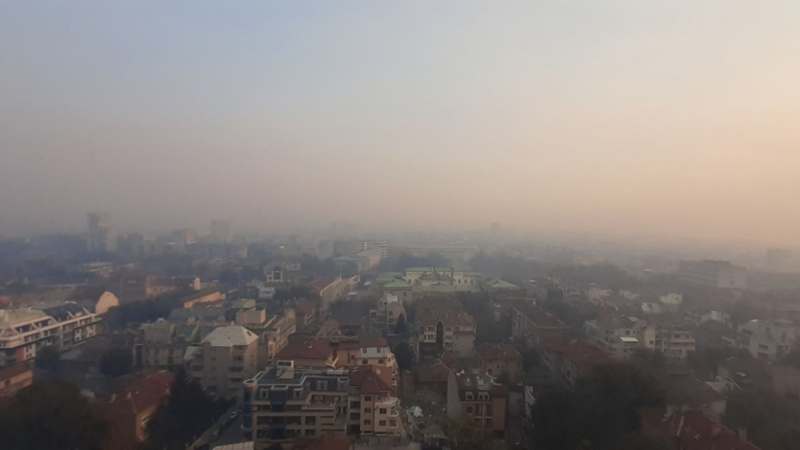 Гъст румънски дим отрови Русе, хората са в паника СНИМКИ