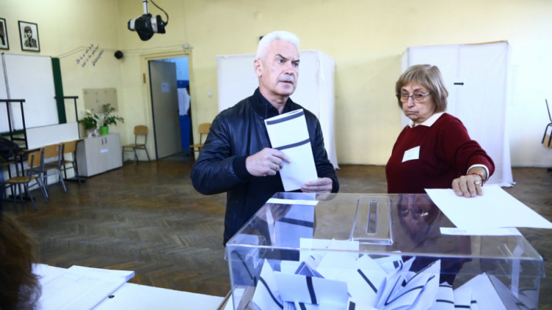 Лидерът на "Атака" гласува най-после София да има кмет мъж ВИДЕО