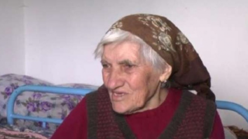 Баба Верка е единственият човек, пуснал бюлетина в кюстендилско село