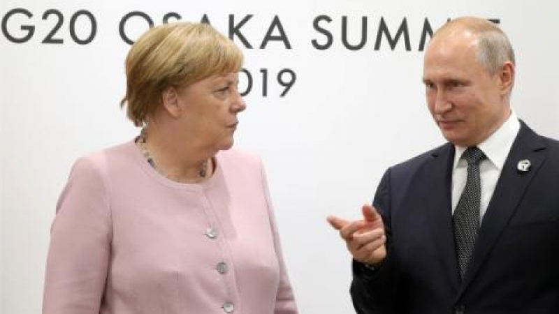 Путин и Меркел обсъдиха в извънреден разговор горещата световна тема