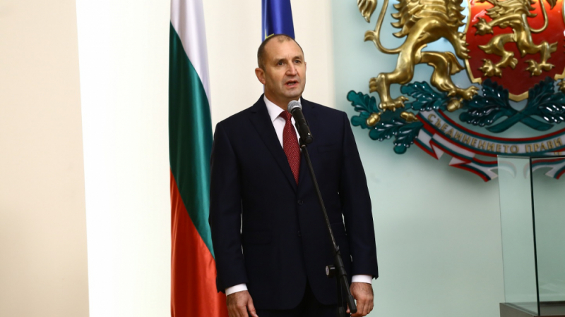 Президентът Радев обеща да реши за избора на Гешев в "обозрим срок"