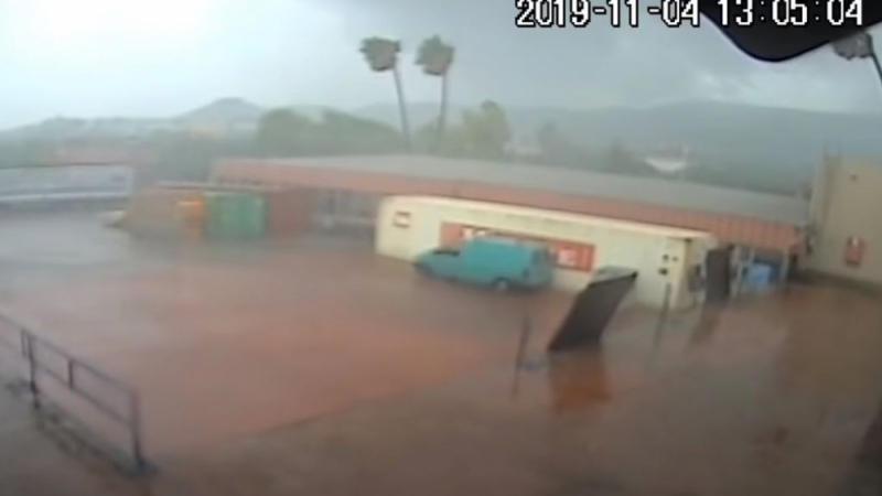 Страшно торнадо вилня в Каламата ВИДЕО
